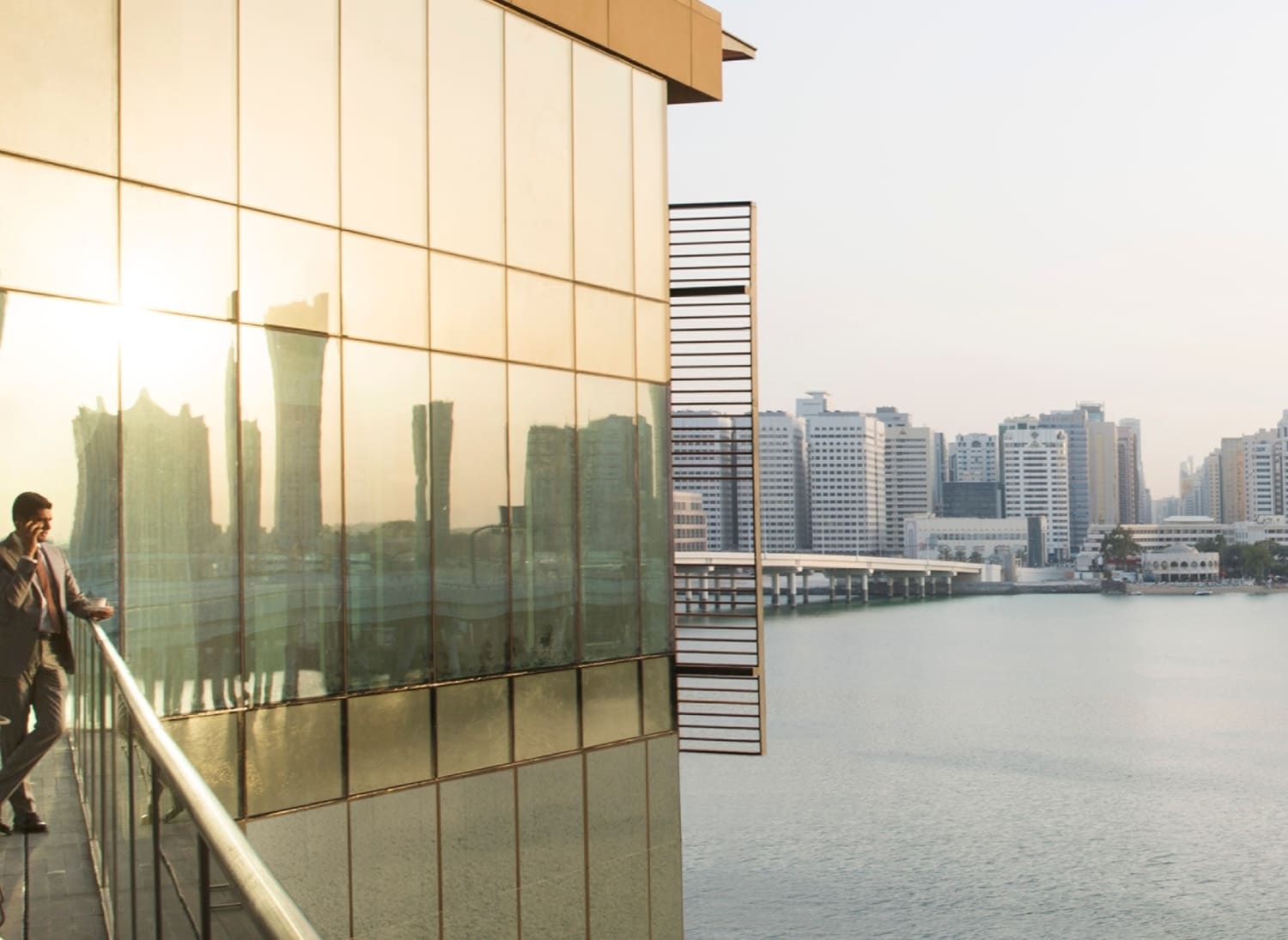 Four Seasons Private Residences Abu Dhabi at At Al Maryah Island architecture 4