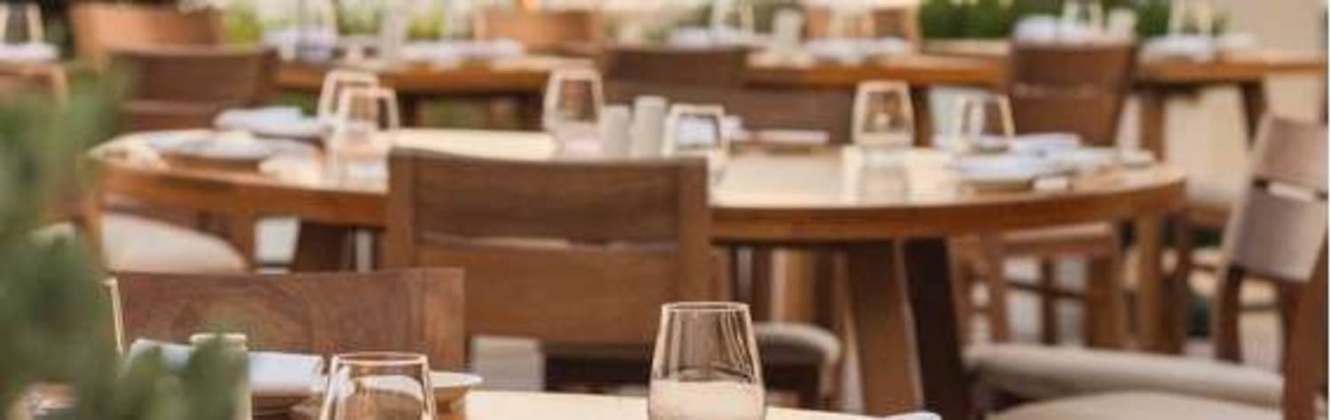 Rooftop Cafe with Outdoor Screen amenity image