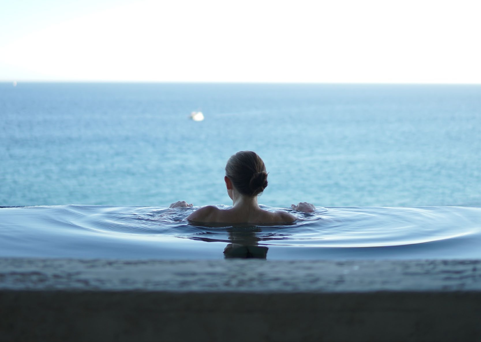 Leisure pool & kids’ pool amenity image