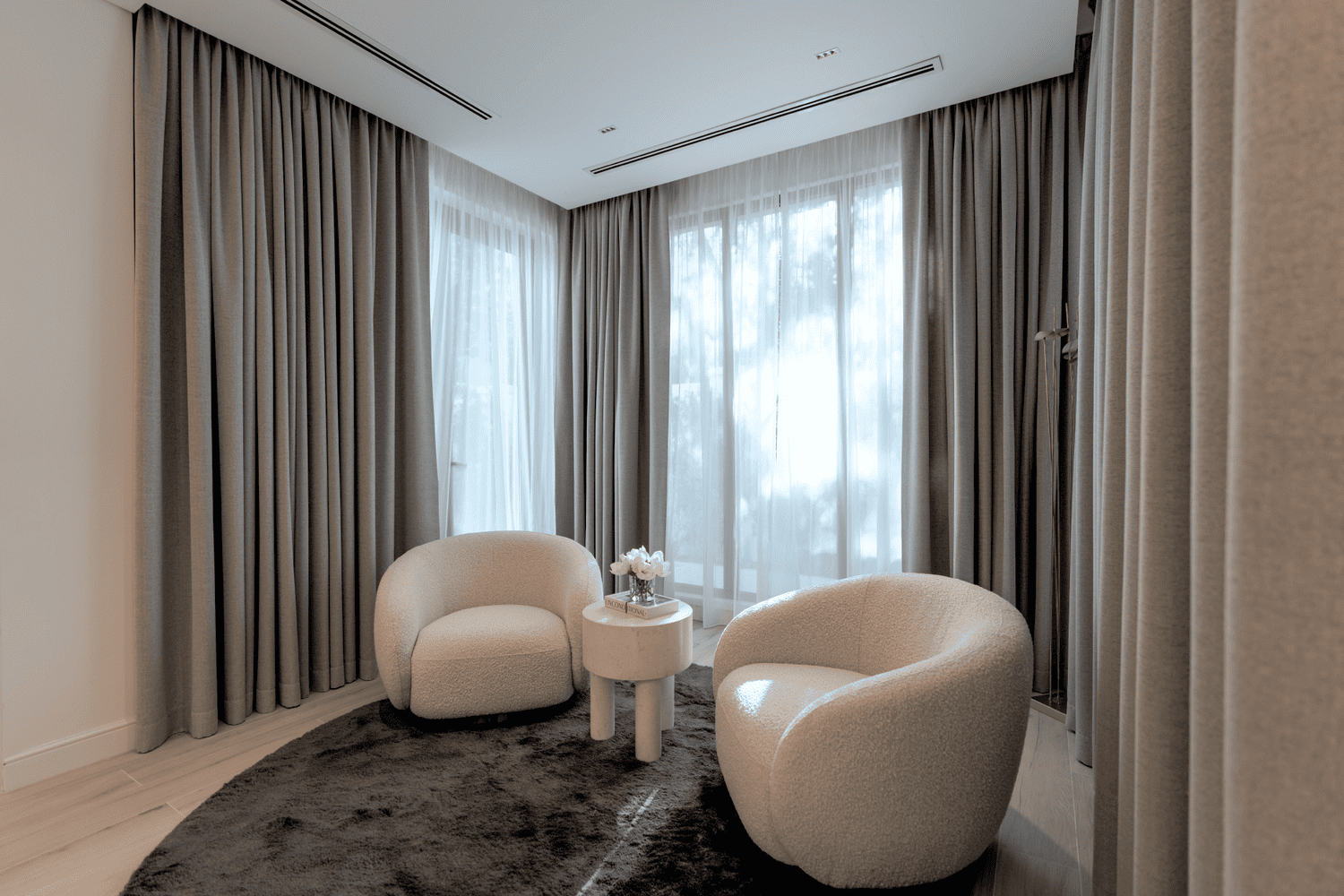 Silk Leaf 4 interior 4