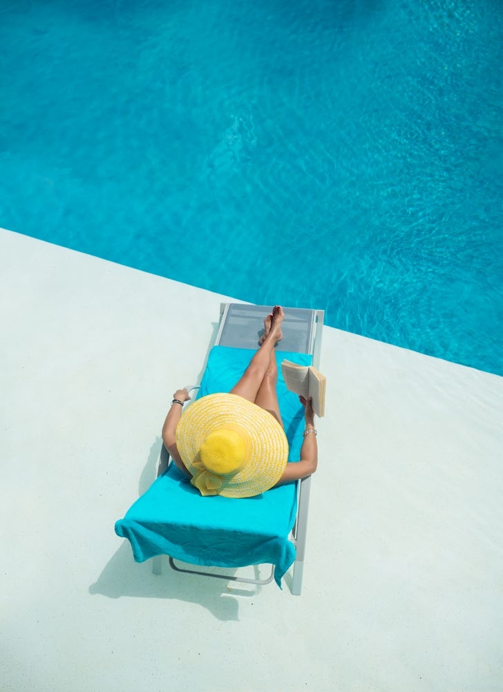 Indoor & Outdoor Pool amenity image