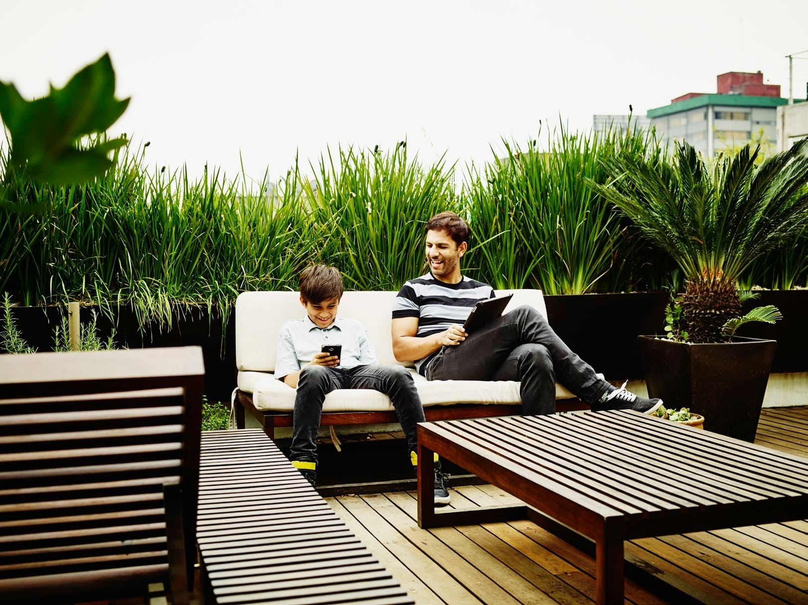 Sky garden on the 18th and 43rd floors amenity image