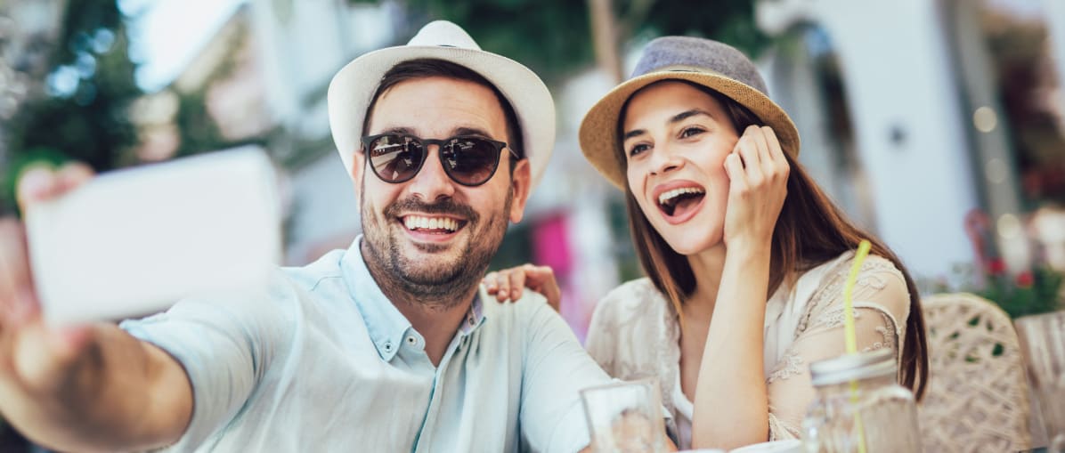 Cafes & restaurants amenity image