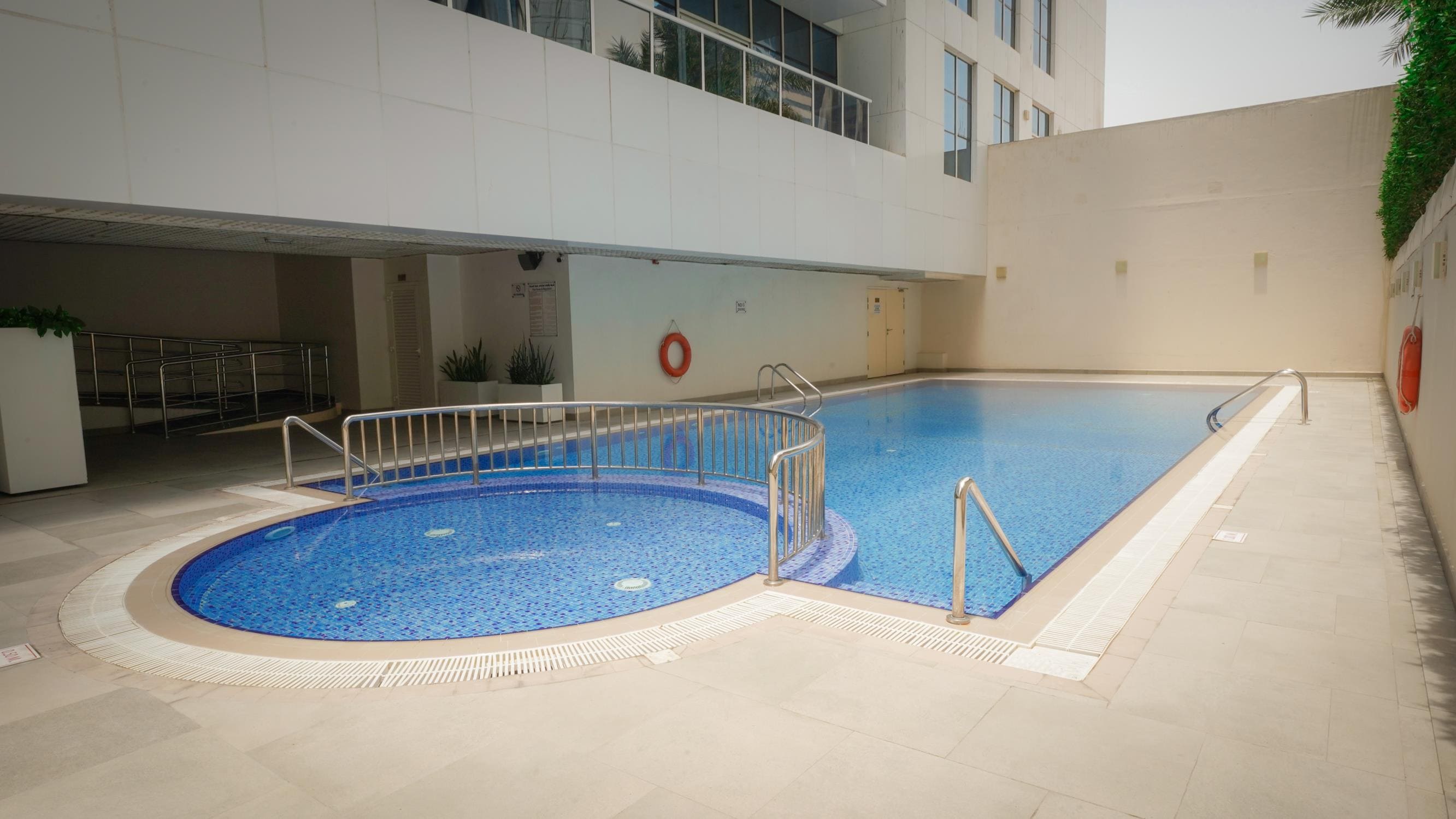 Swimming Pool amenity image