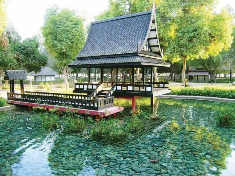 Lake House amenity image