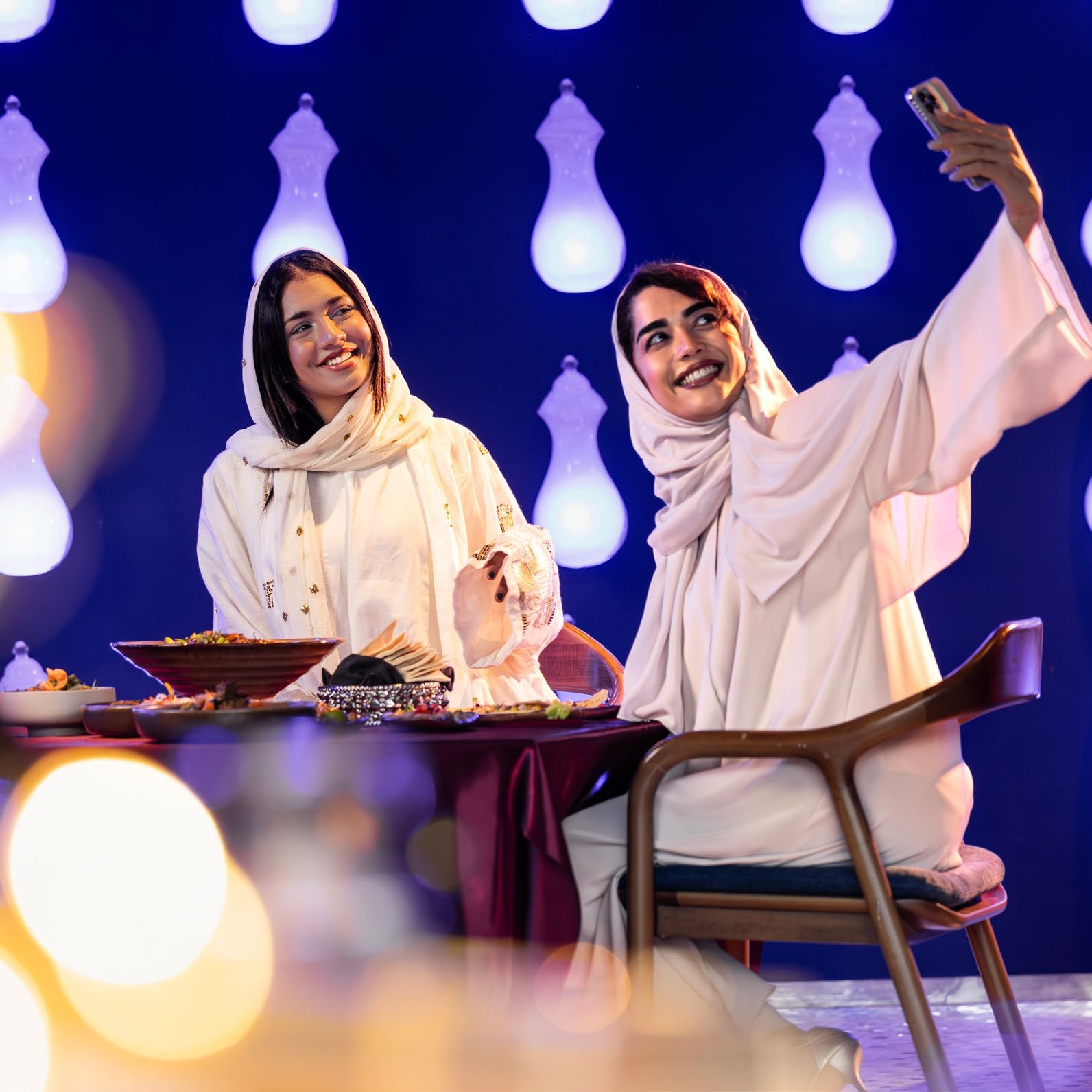 Restaurants & Retails amenity image