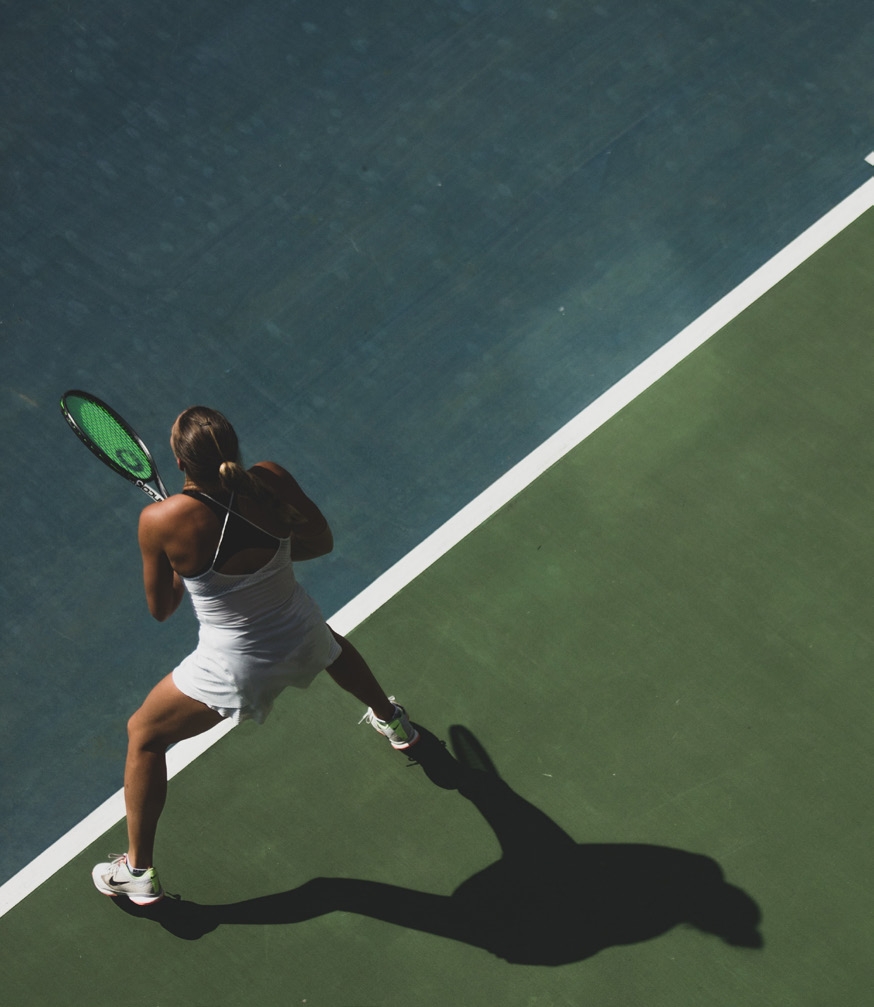 Outdoor fitness center and sports court amenity image