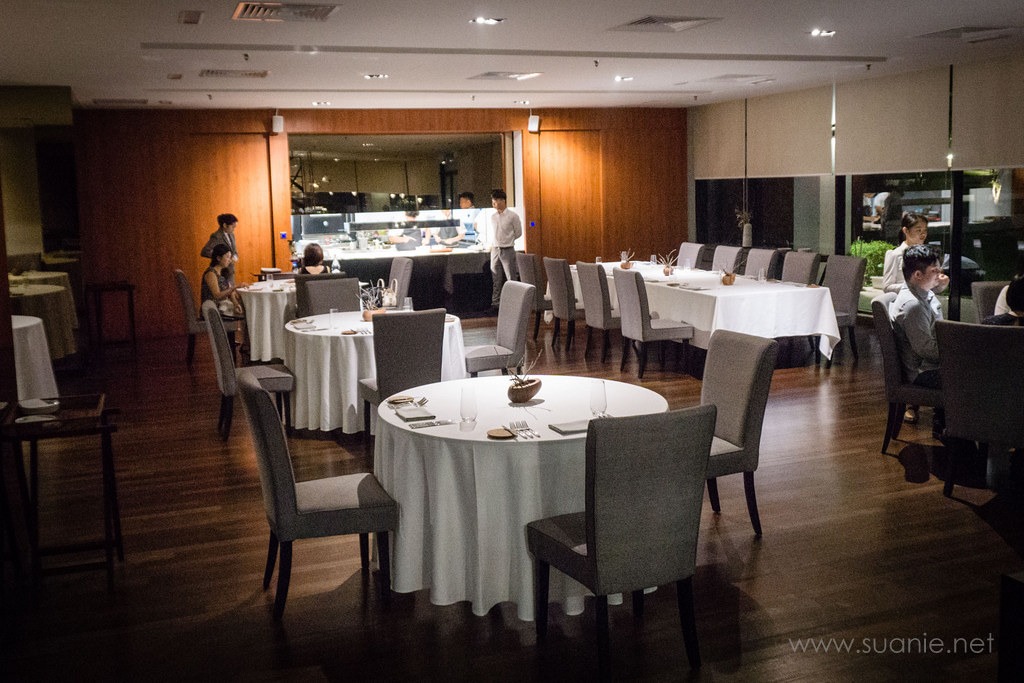 Dining Outlets amenity image