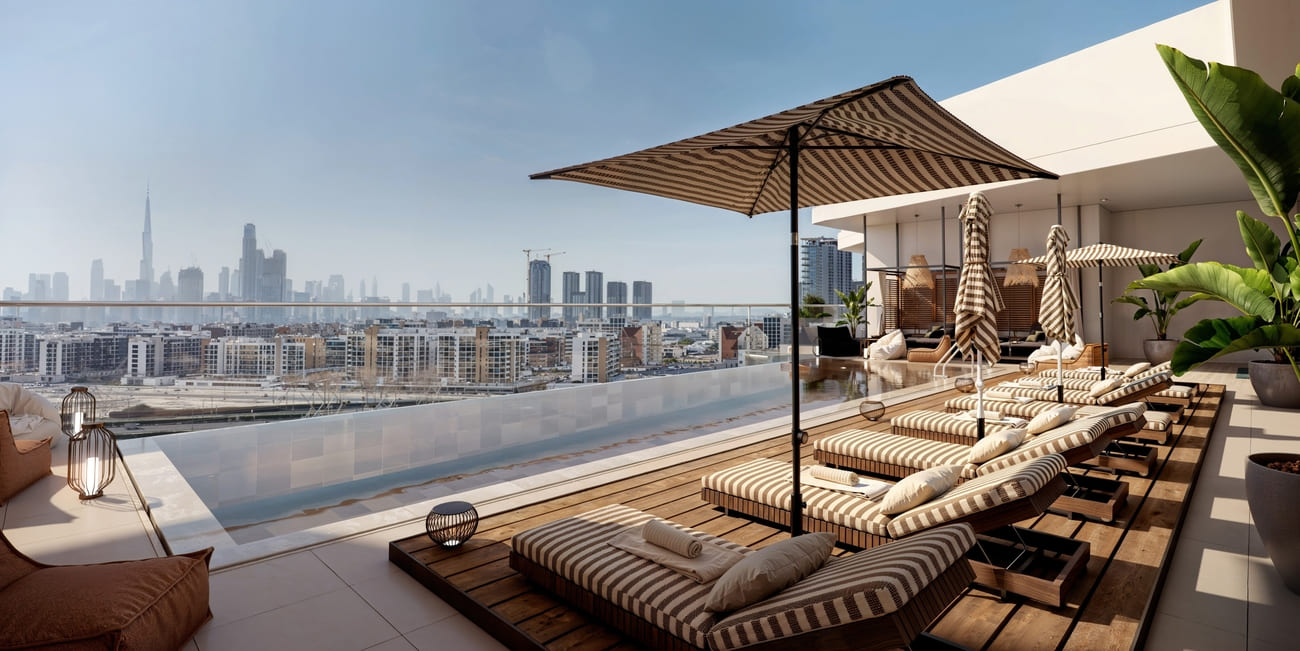 Swimming Pool & Sun Deck amenity image