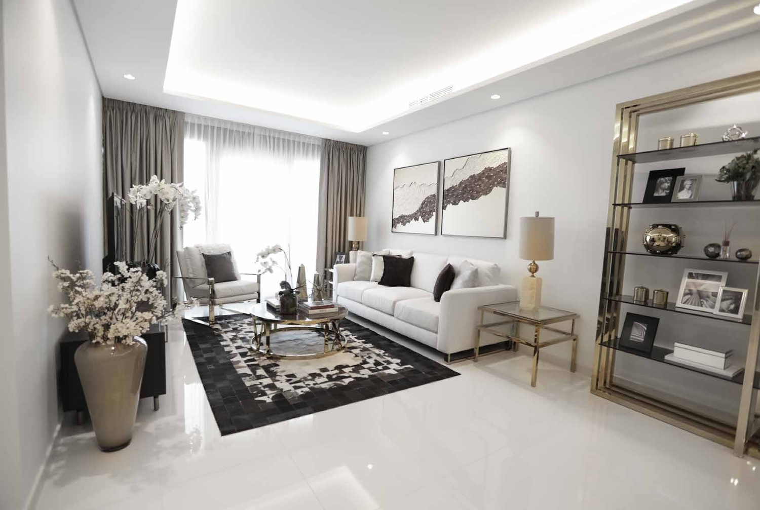 Paramount Tower Hotel And Residences interior 2