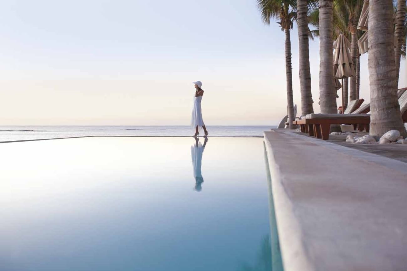 Infinity Swimming Pool amenity image