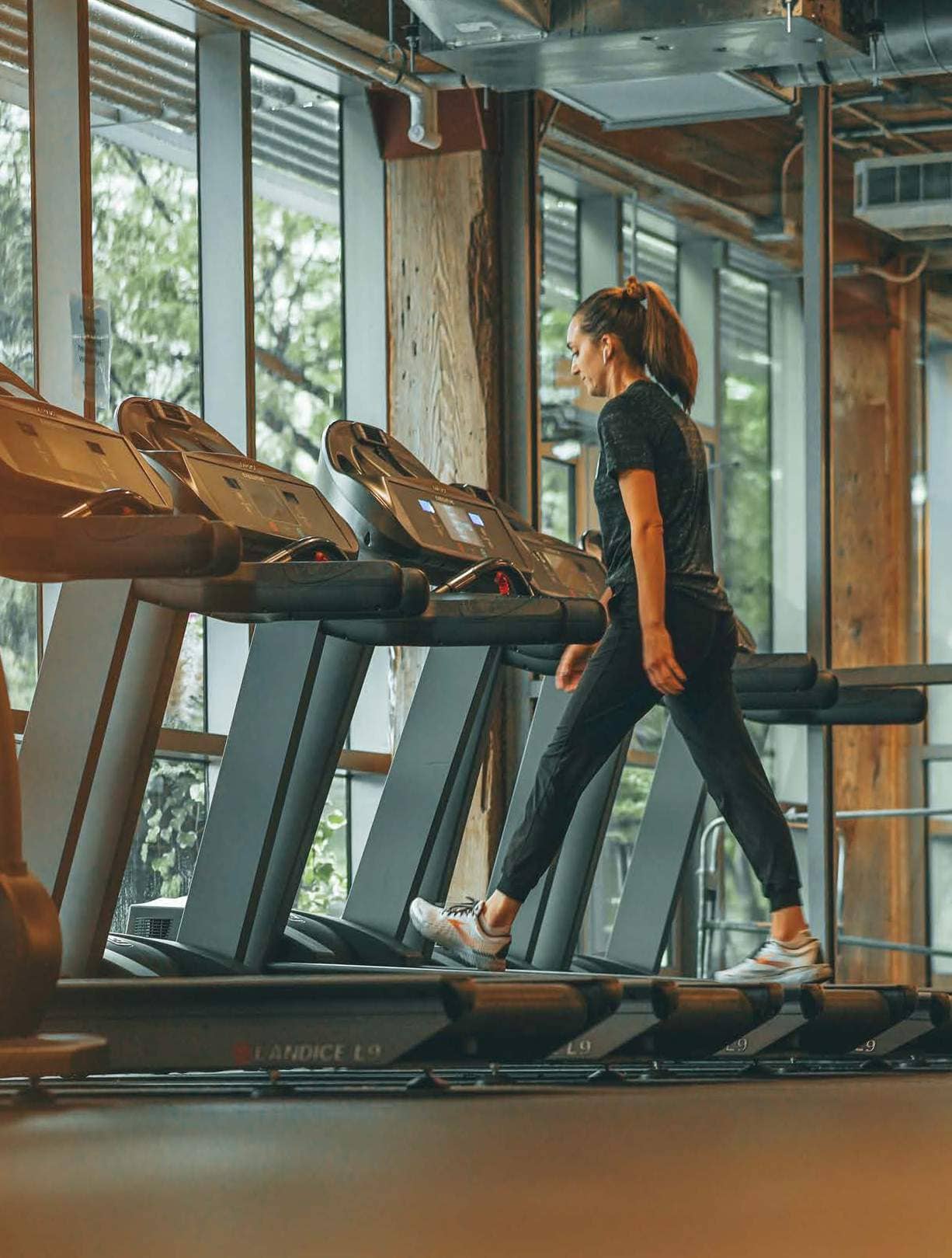 GYM / SAUNA & STEAM ROOM amenity image