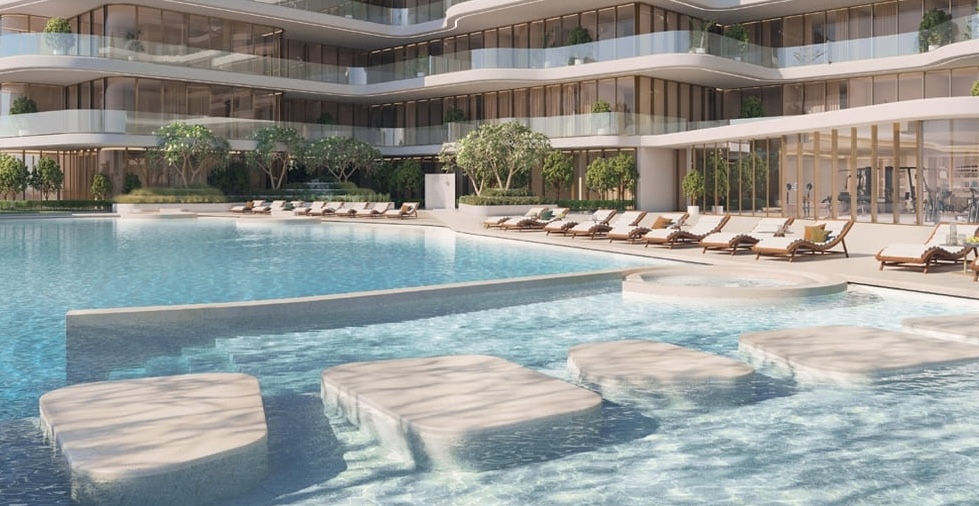 Infinity Pool & Pool Bar amenity image