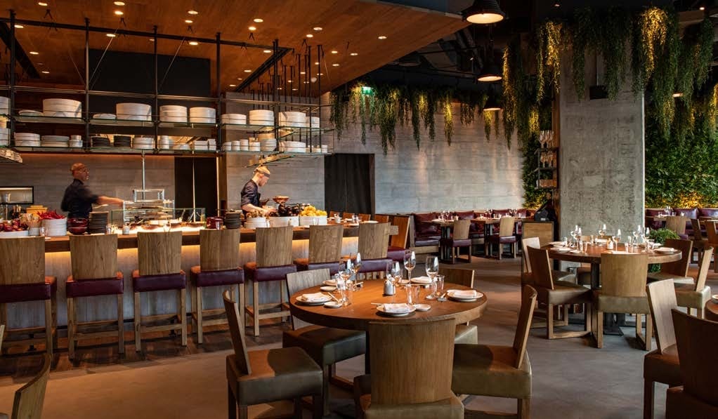 Fine dining restaurants & lounges amenity image