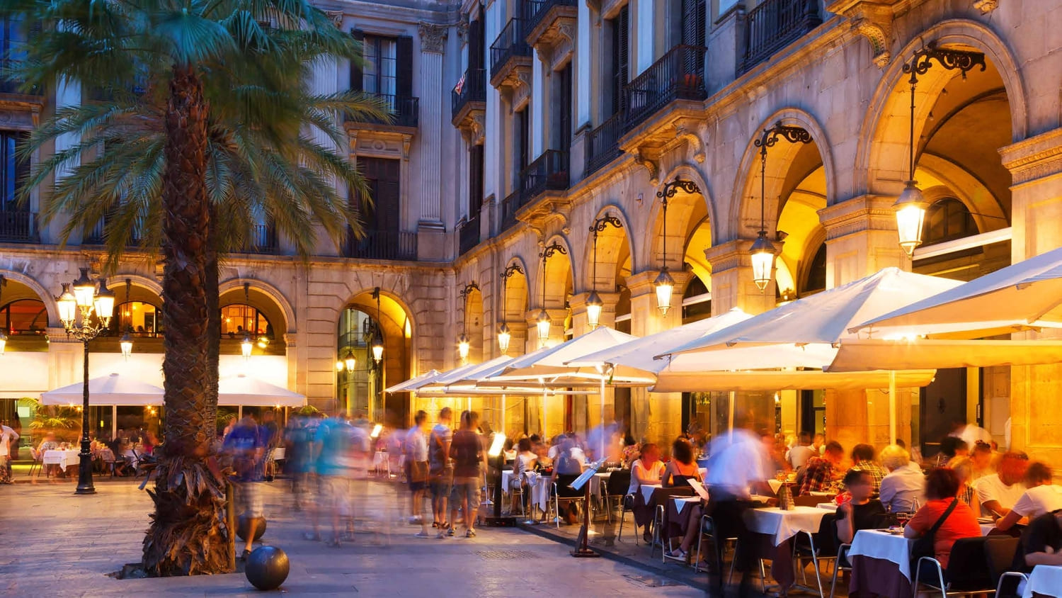 Retail and F&B outlets amenity image