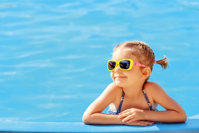 Rooftop Pool amenity image