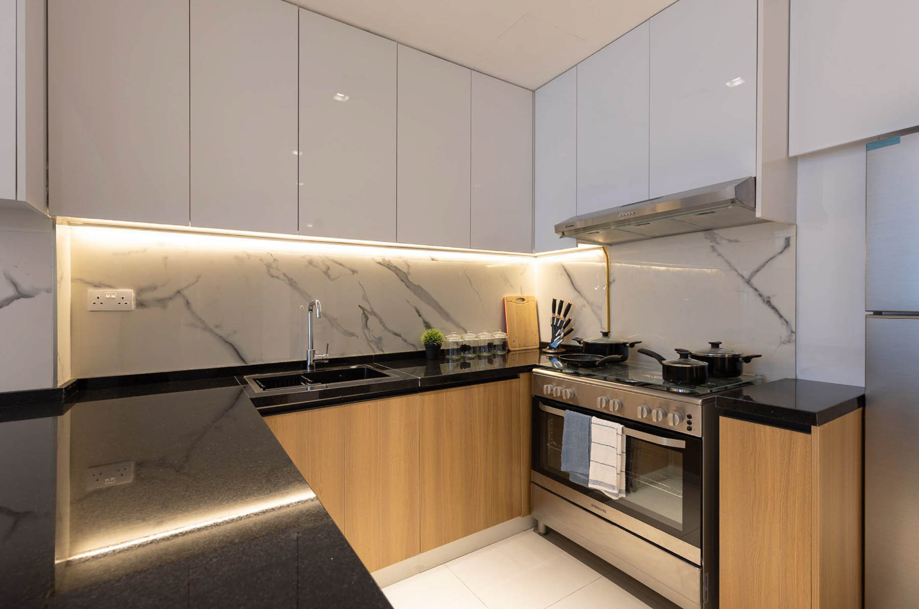 Confident Lancaster interior 5