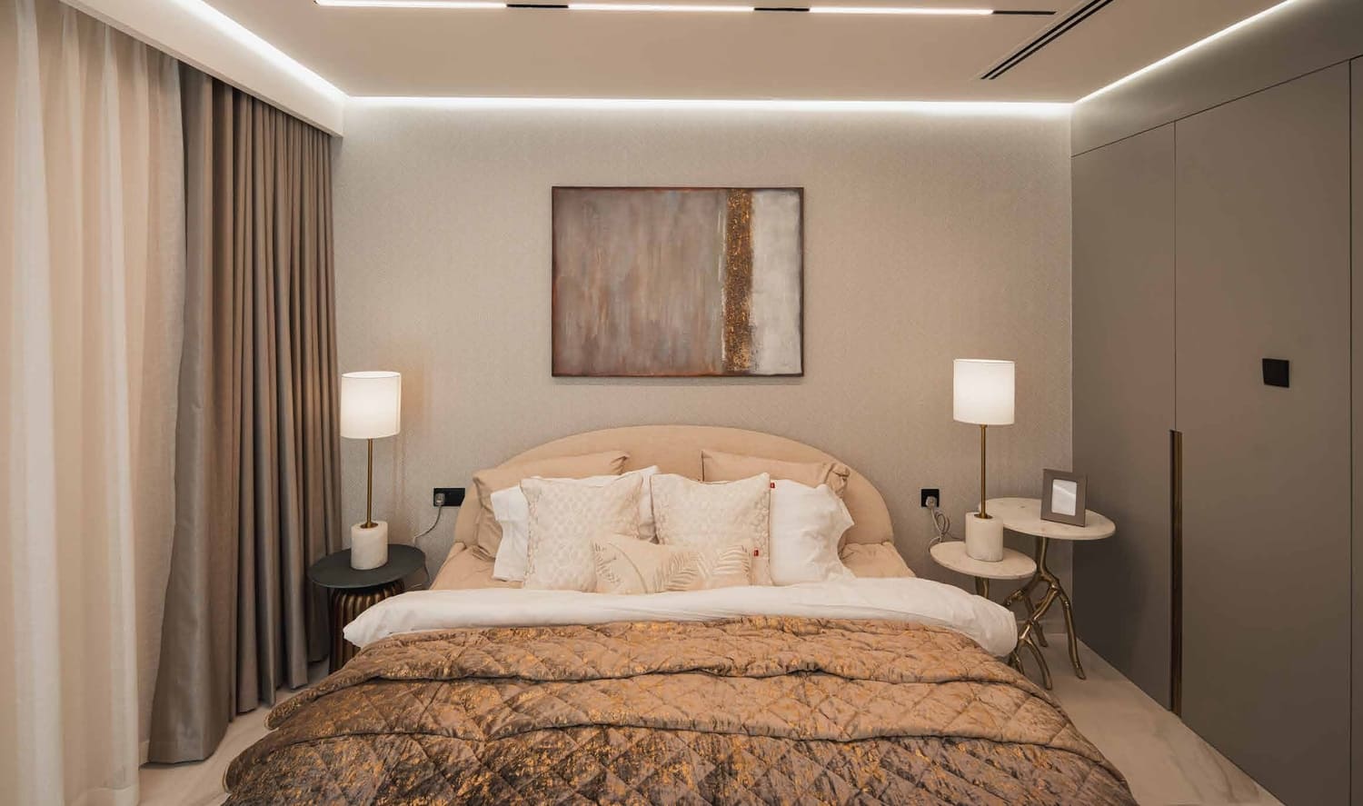 99 Parkplace interior 2