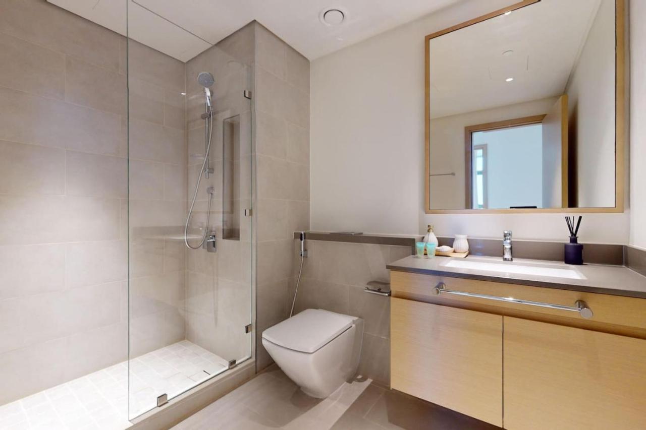 Creek Rise Tower 1 interior 3