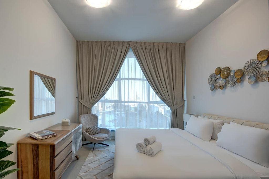 Marina Arcade Tower interior 5