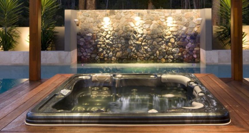 Private Pool with Jacuzzi amenity image