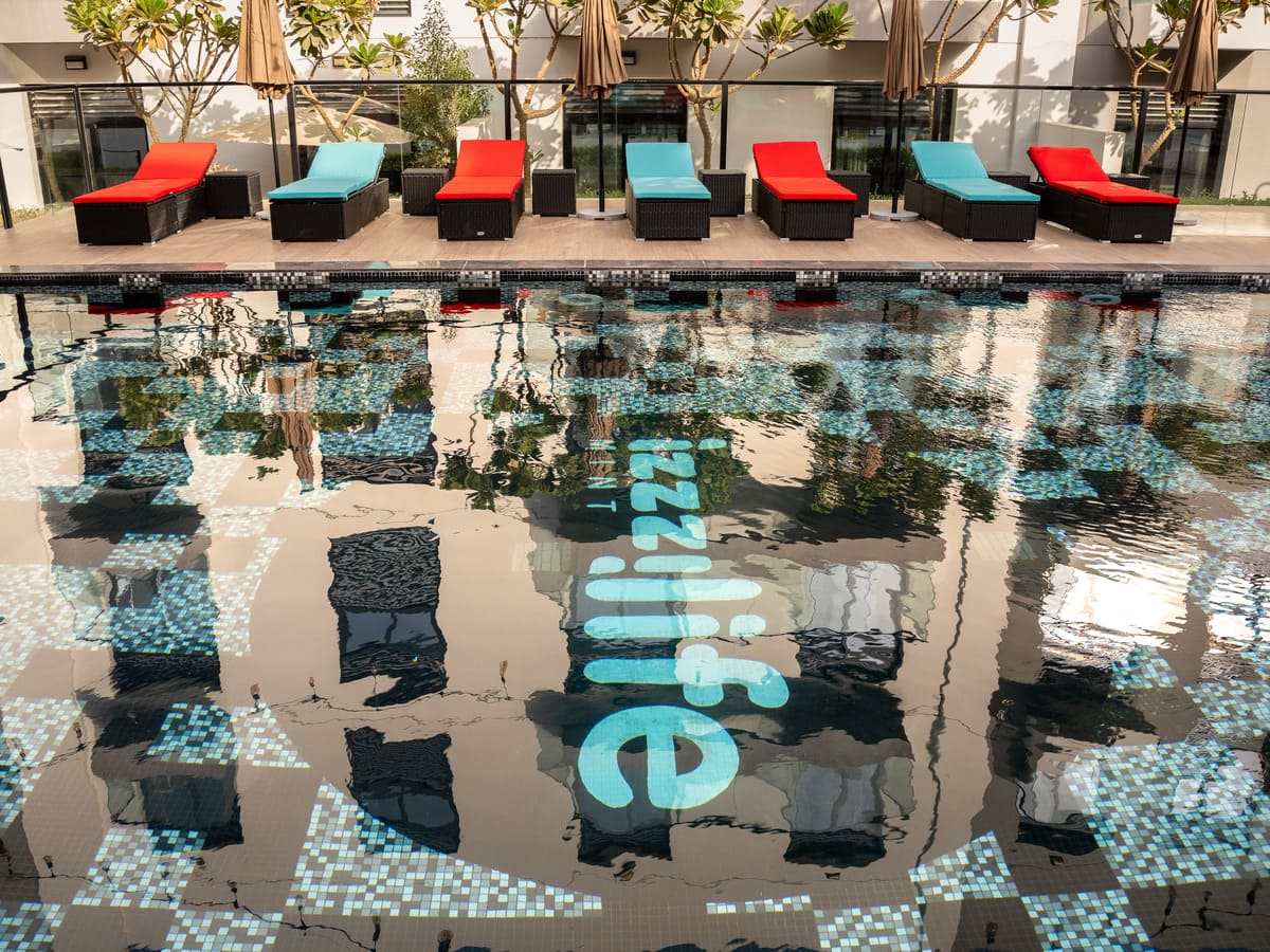 Swimming pool amenity image