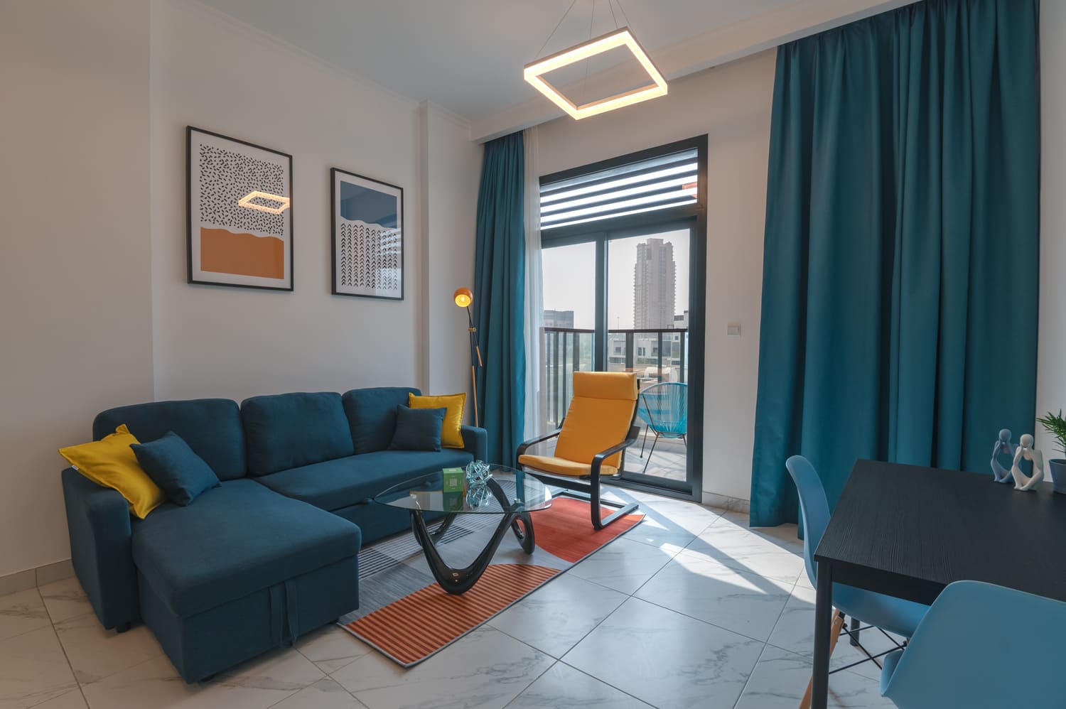 Izzzi.LifeMINT interior 1