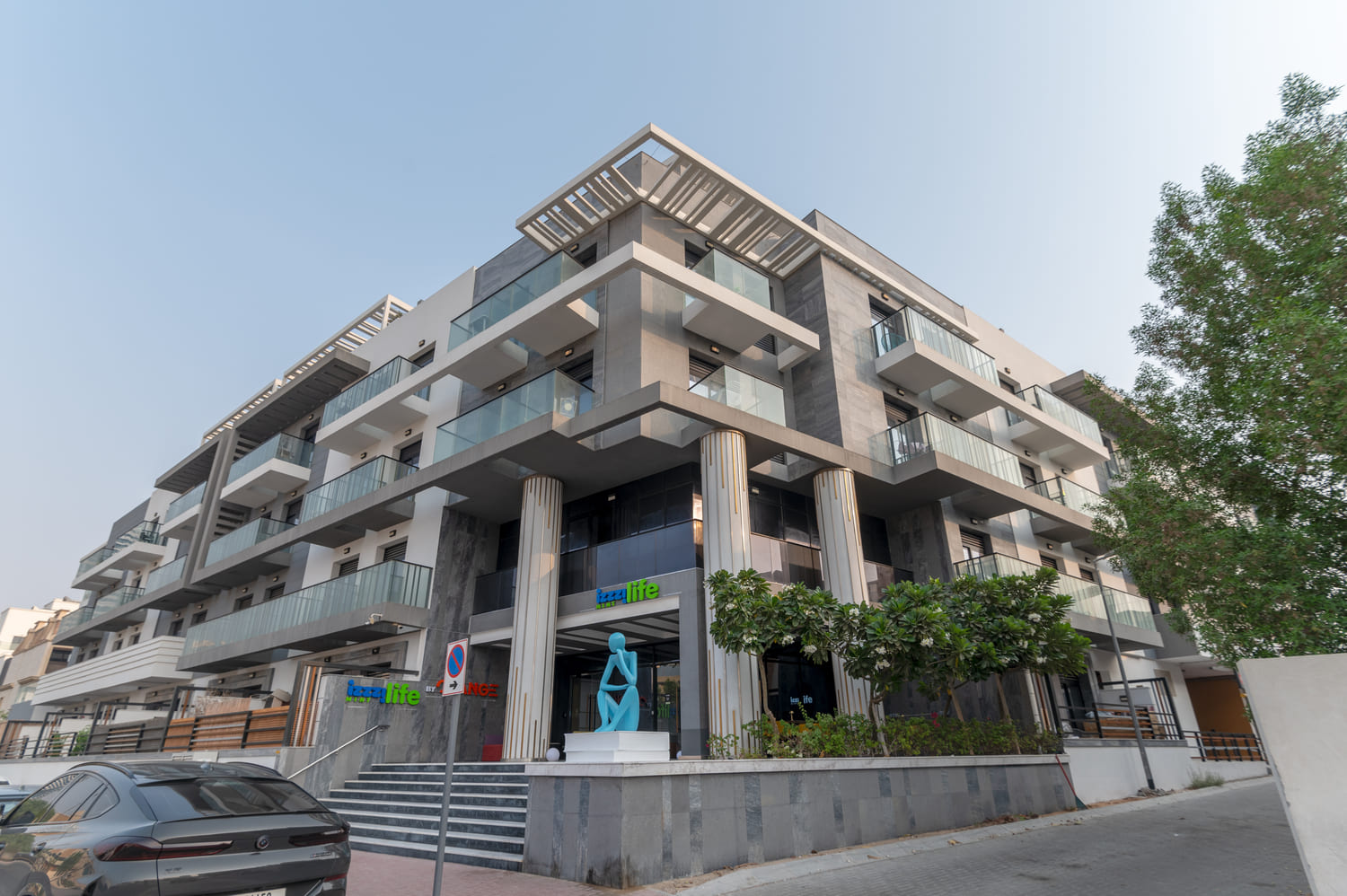 Izzzi.LifeMINT architecture 2