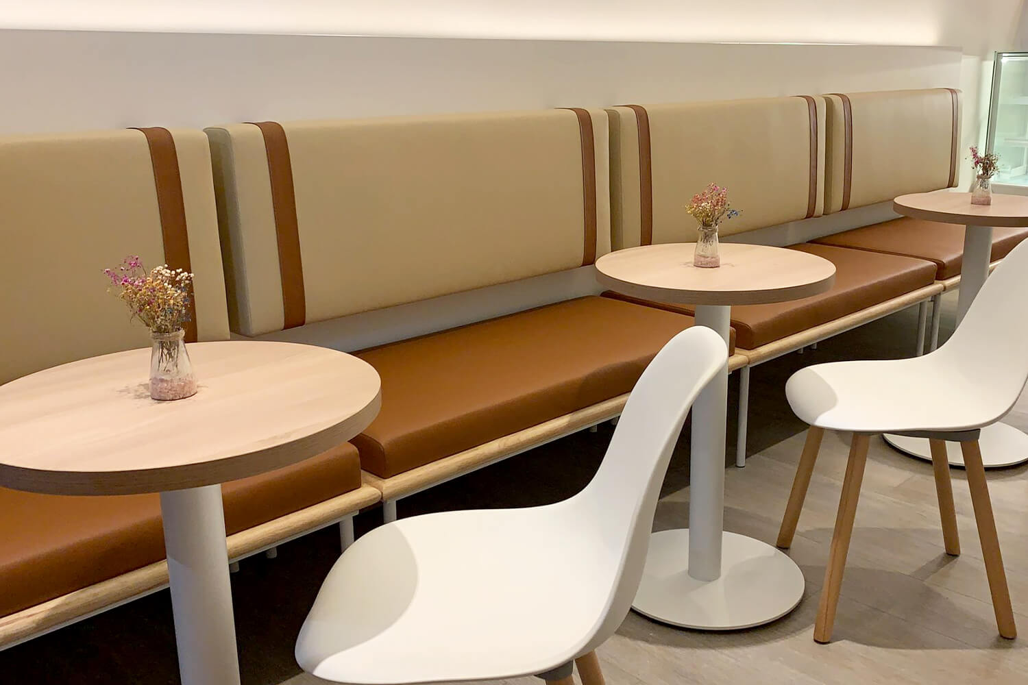 F&B Seating amenity image