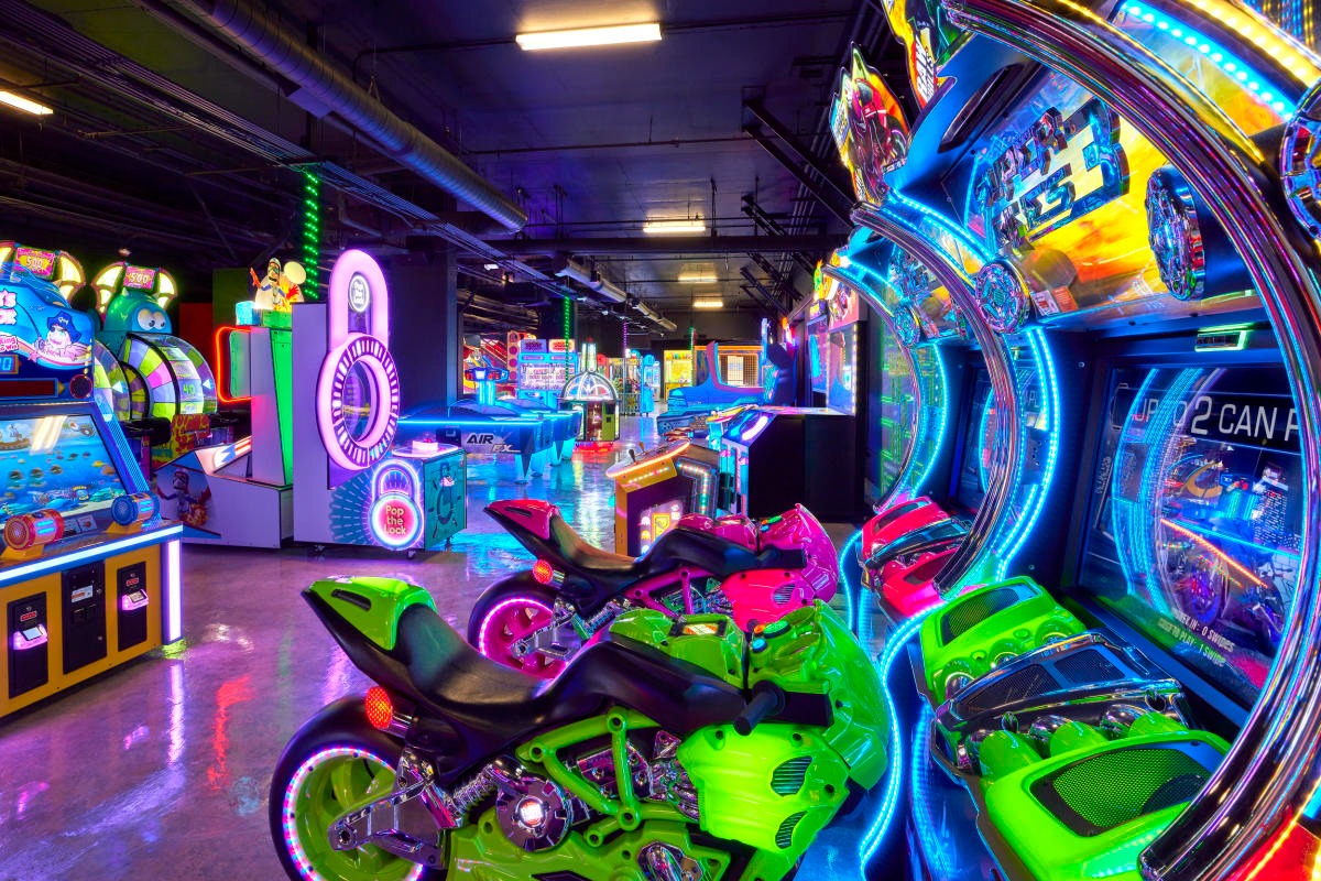 Arcade Zone and Movie Lounge amenity image