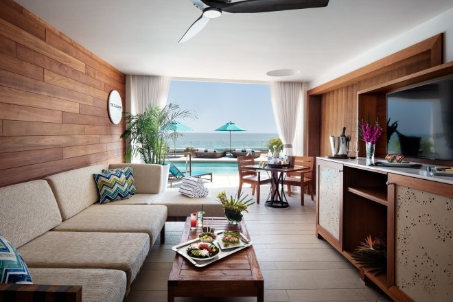 Social Lounges and Cabanas amenity image