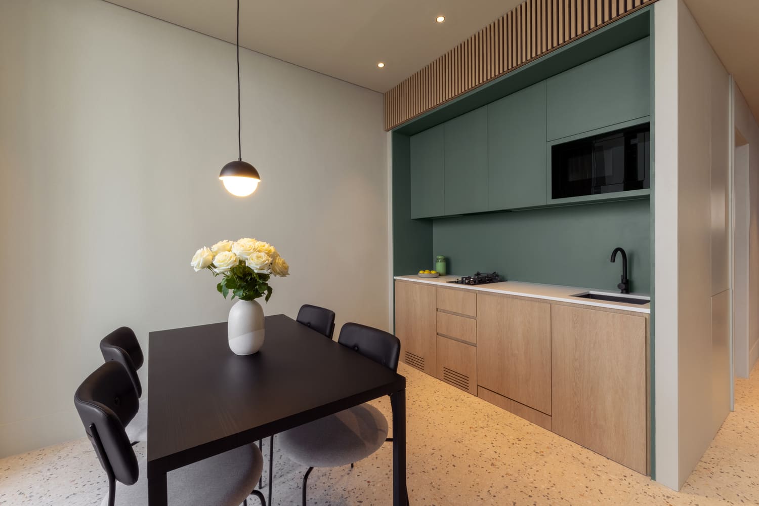 UPSIDE Living interior 10