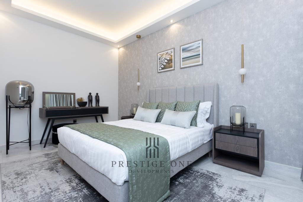 Orra The Embankment interior 3