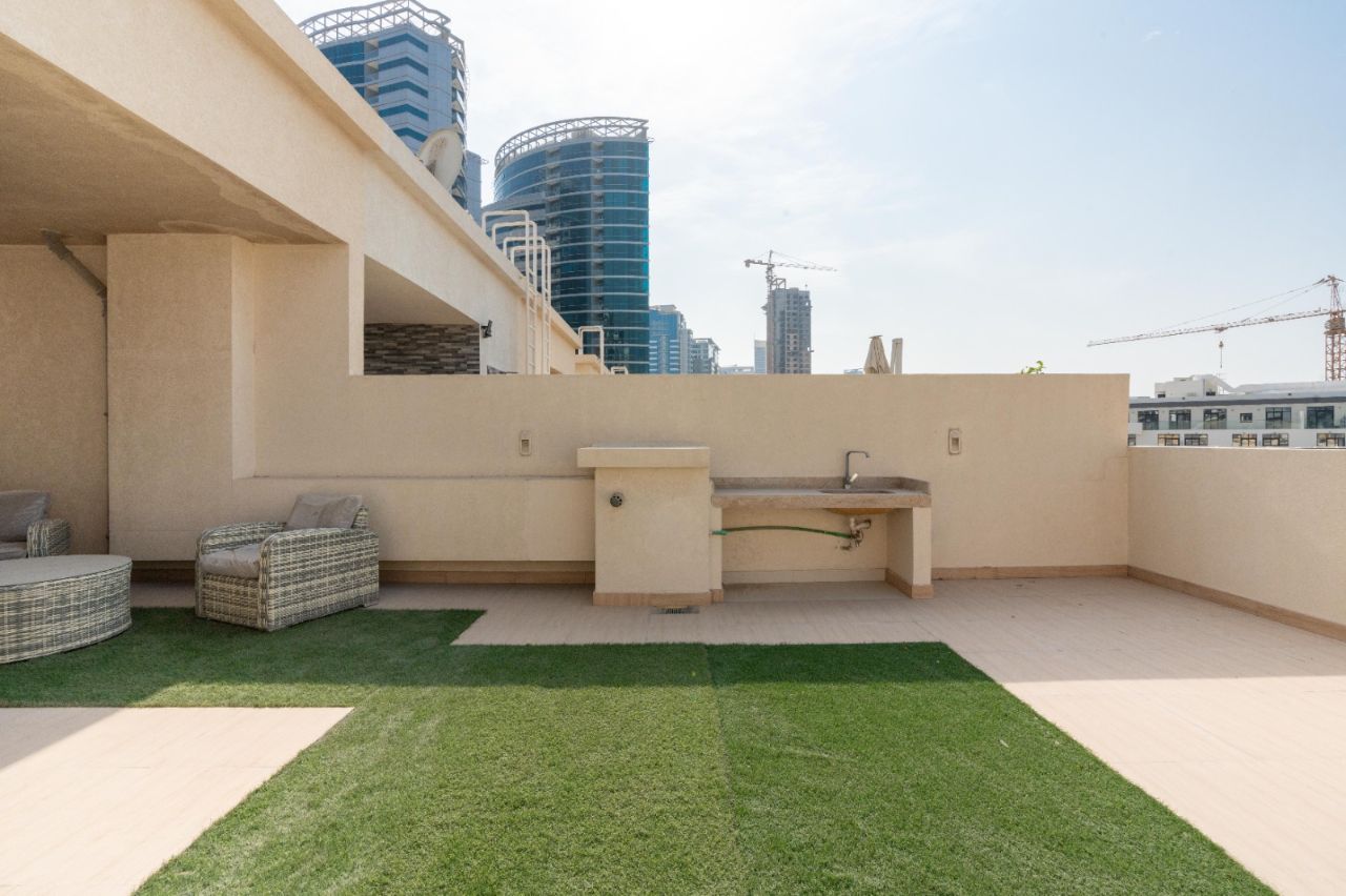 Attached terraces amenity image