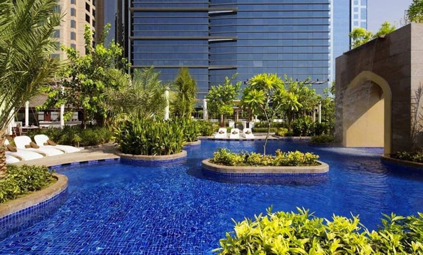 Podium Level leisure area amenity image