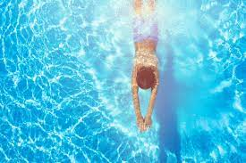 Swimming pool with lounge areas amenity image