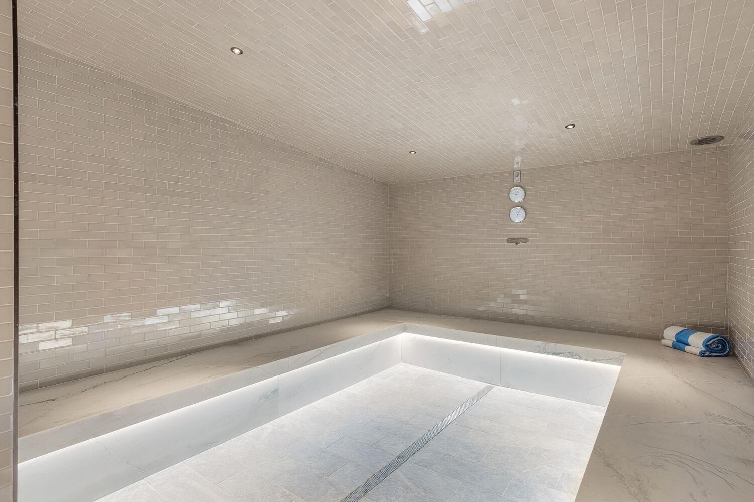 Ice Baths & Cryochambers amenity image