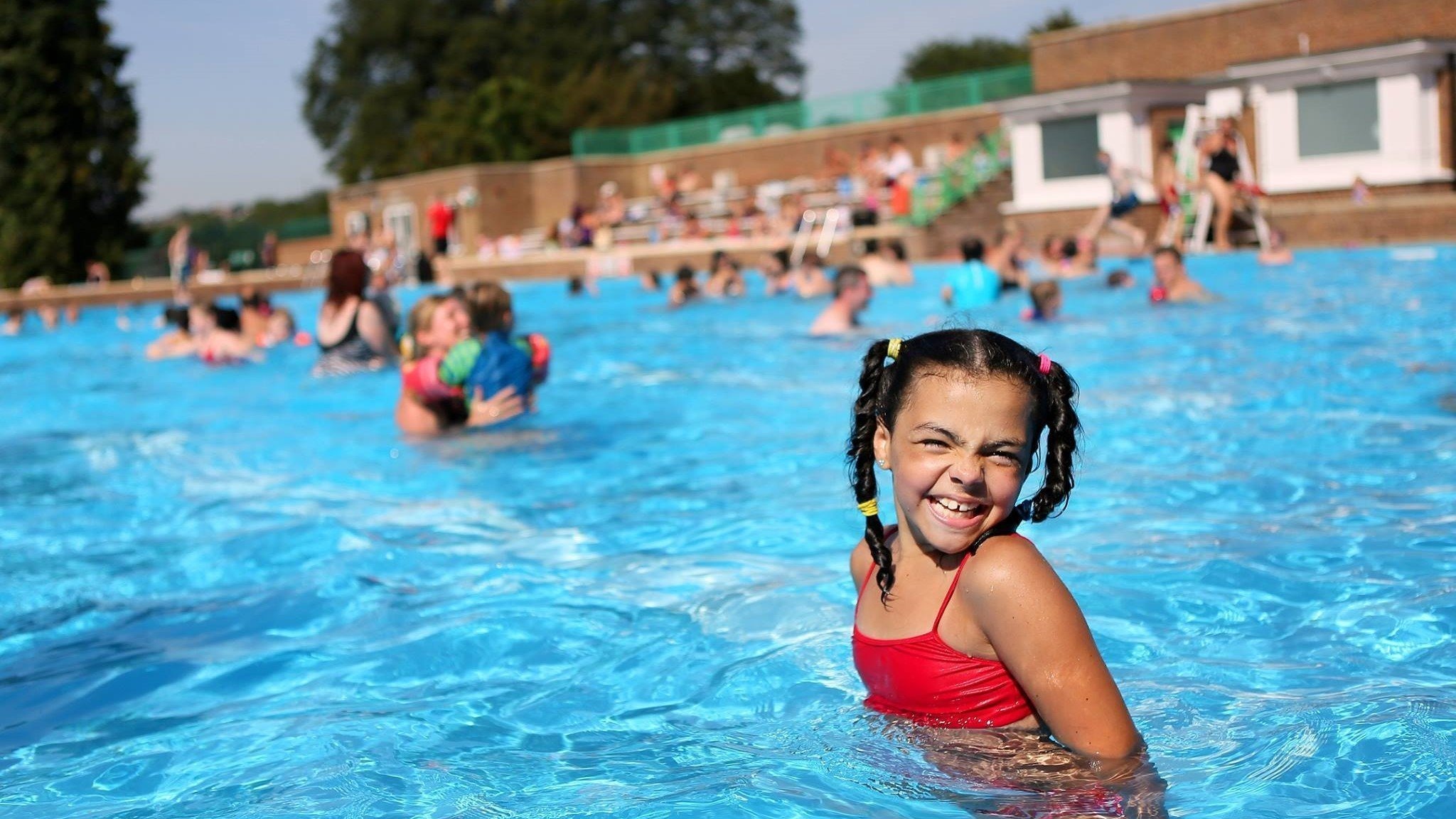 Swimming Pool amenity image