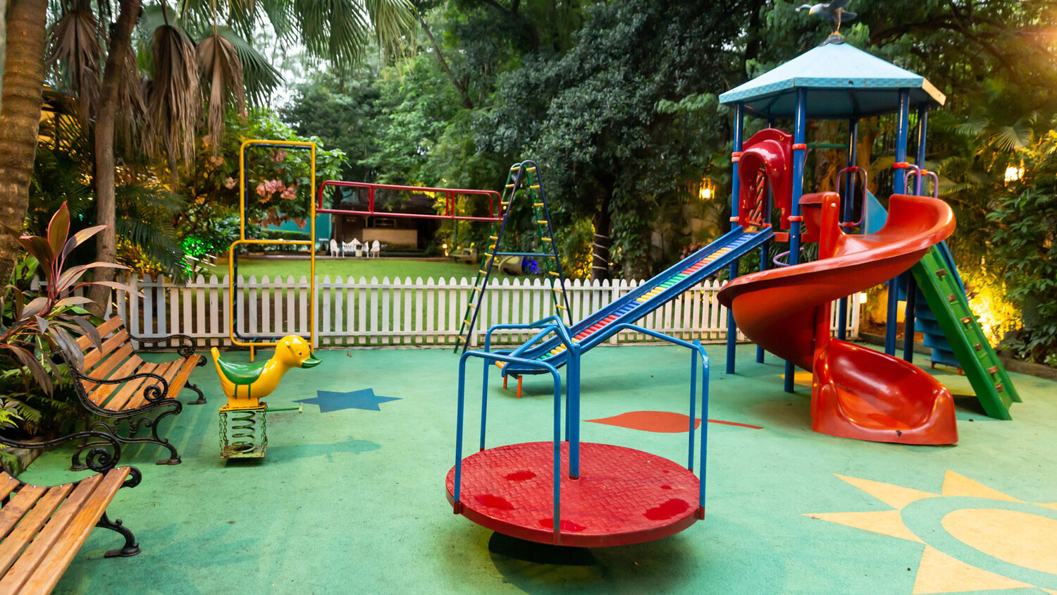 Children's play area amenity image